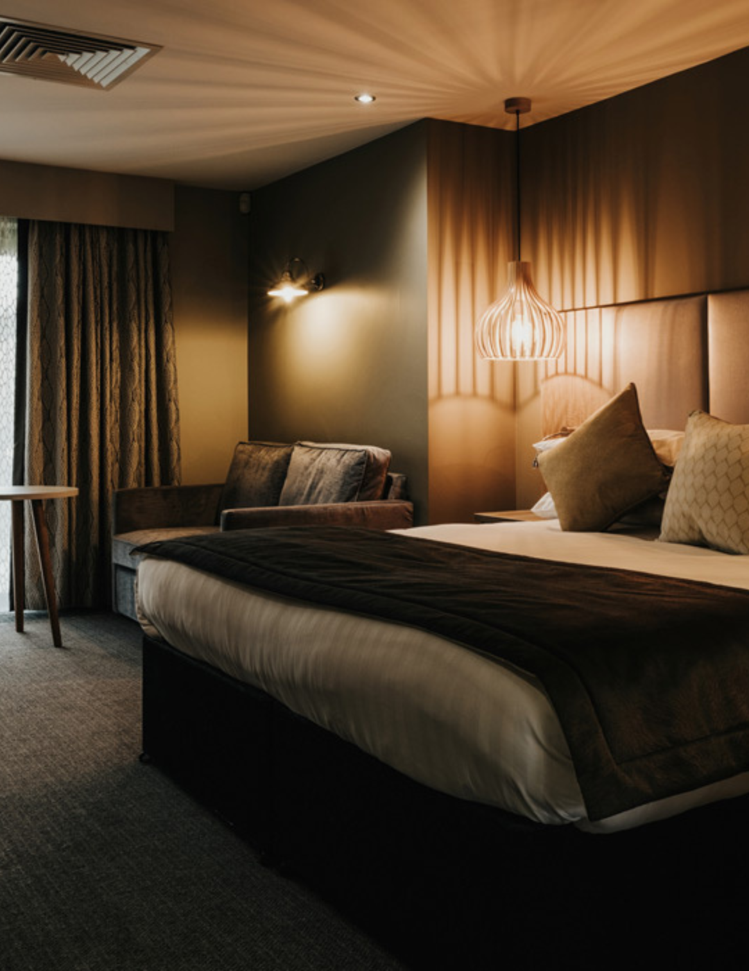 DELUXE SUITE