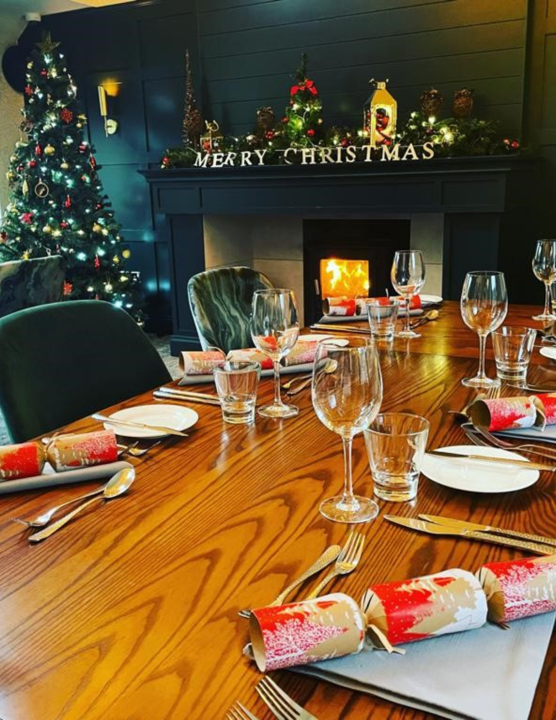 CHRISTMAS DAY LUNCH